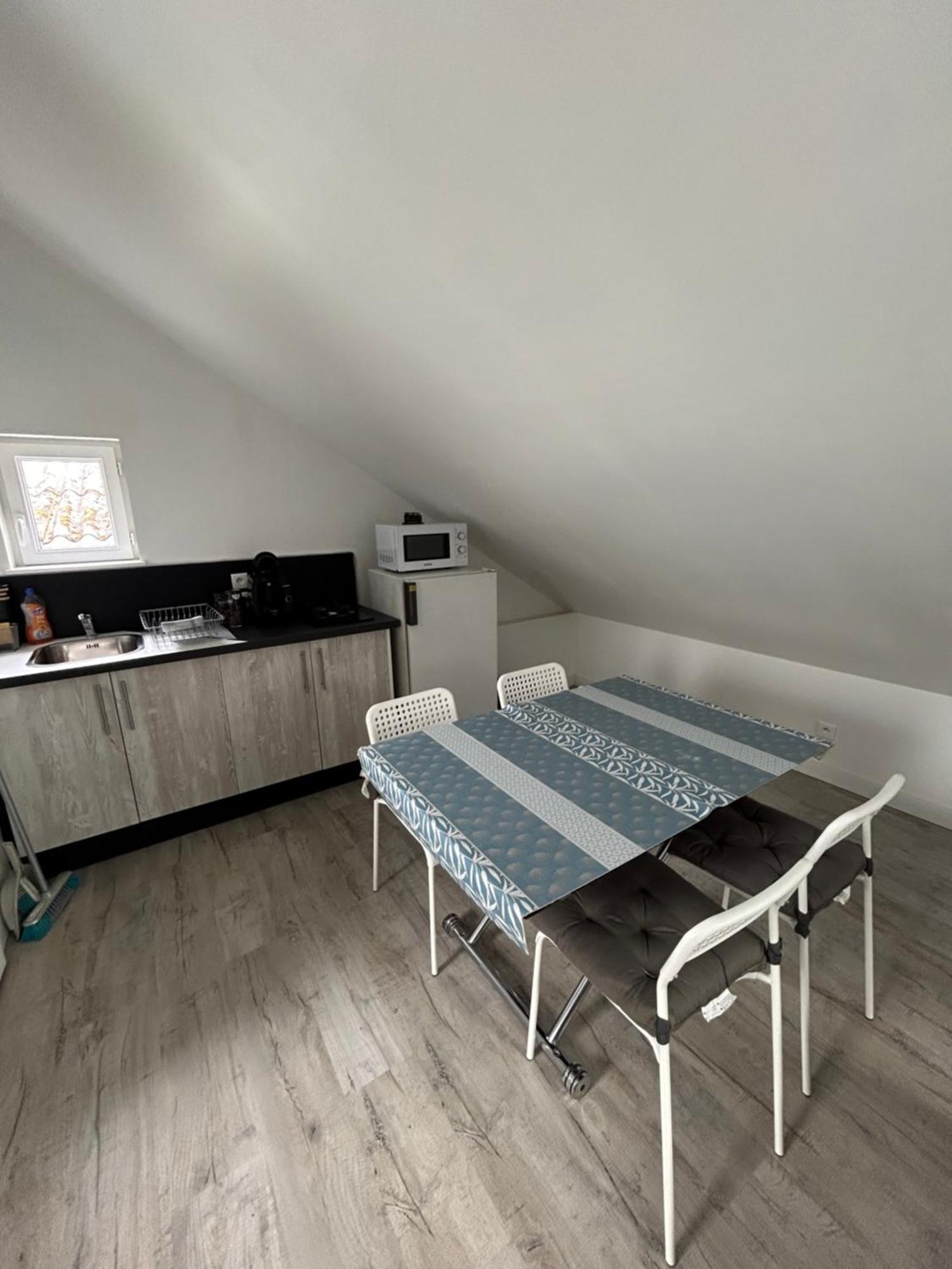 Loft And Spa Les Preaux Luaran gambar